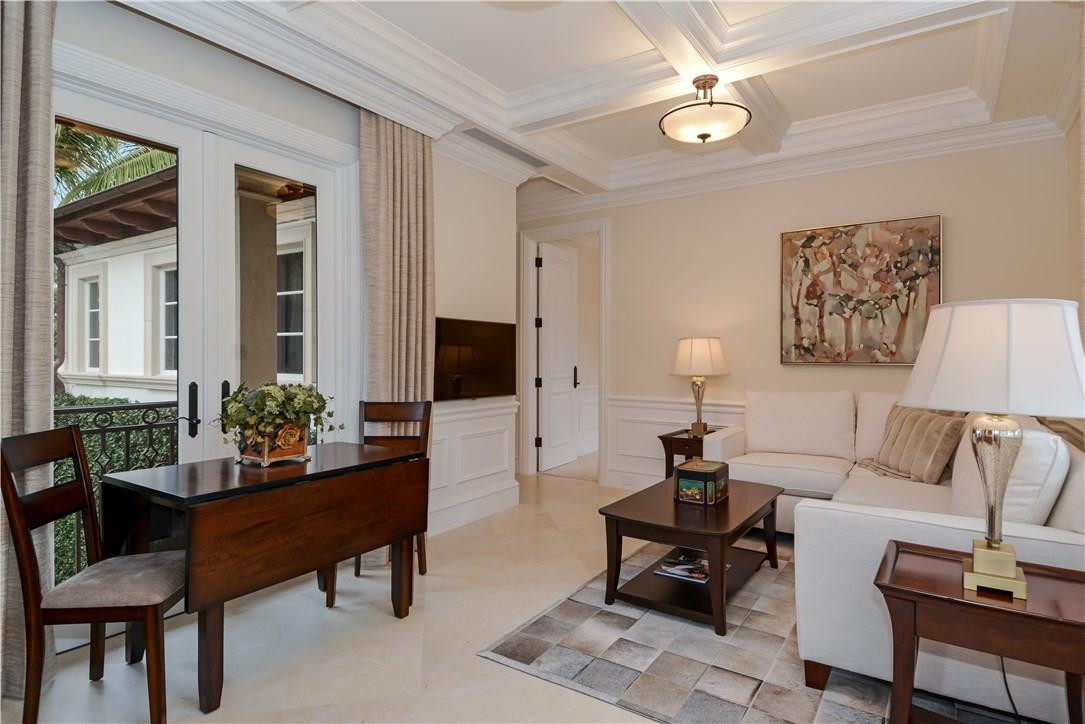 DEL LAGO ISLE - Residential