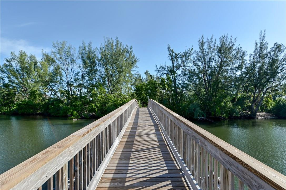 DEL LAGO ISLE - Residential