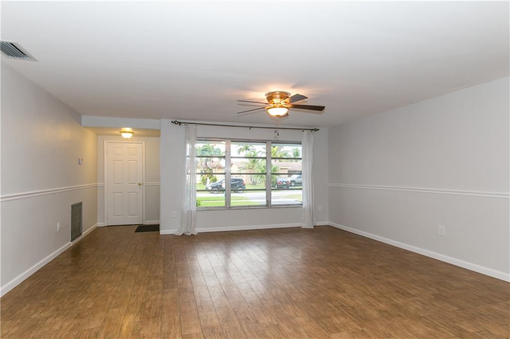 Sunrise Golf Village Sec - Residential