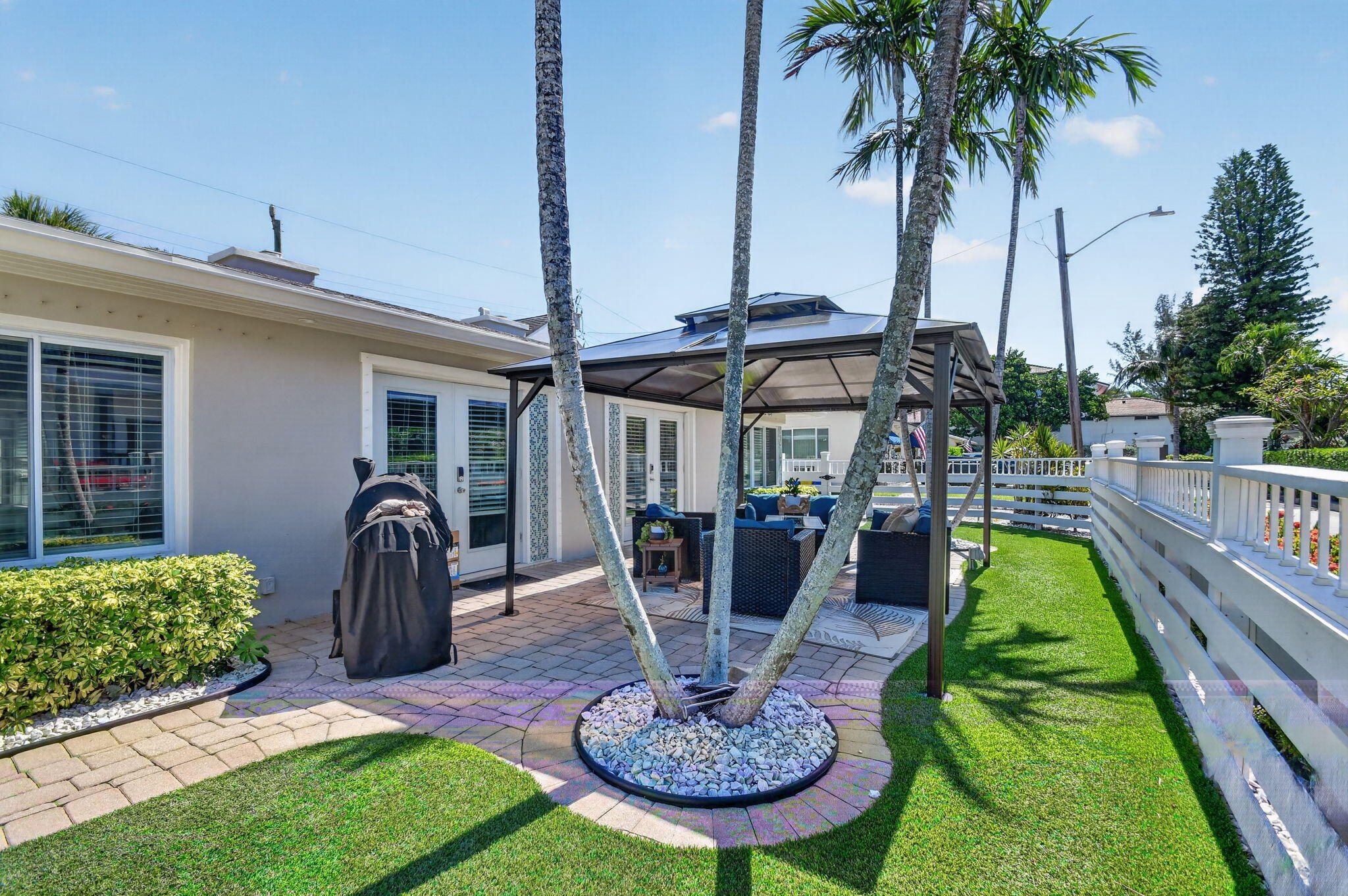 PALM BEACH SHORE ACRES - Residential Lease