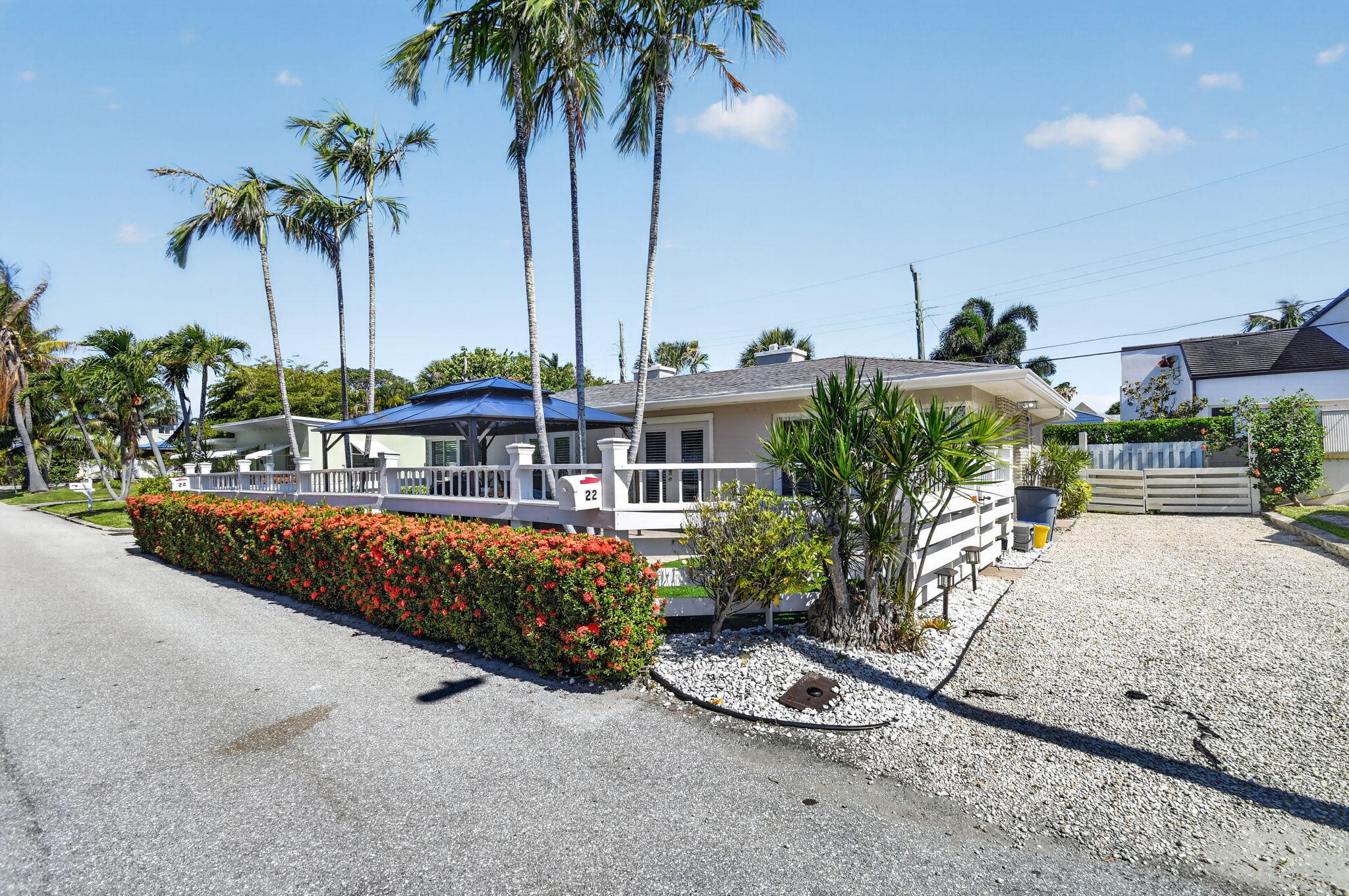 PALM BEACH SHORE ACRES - Residential Lease