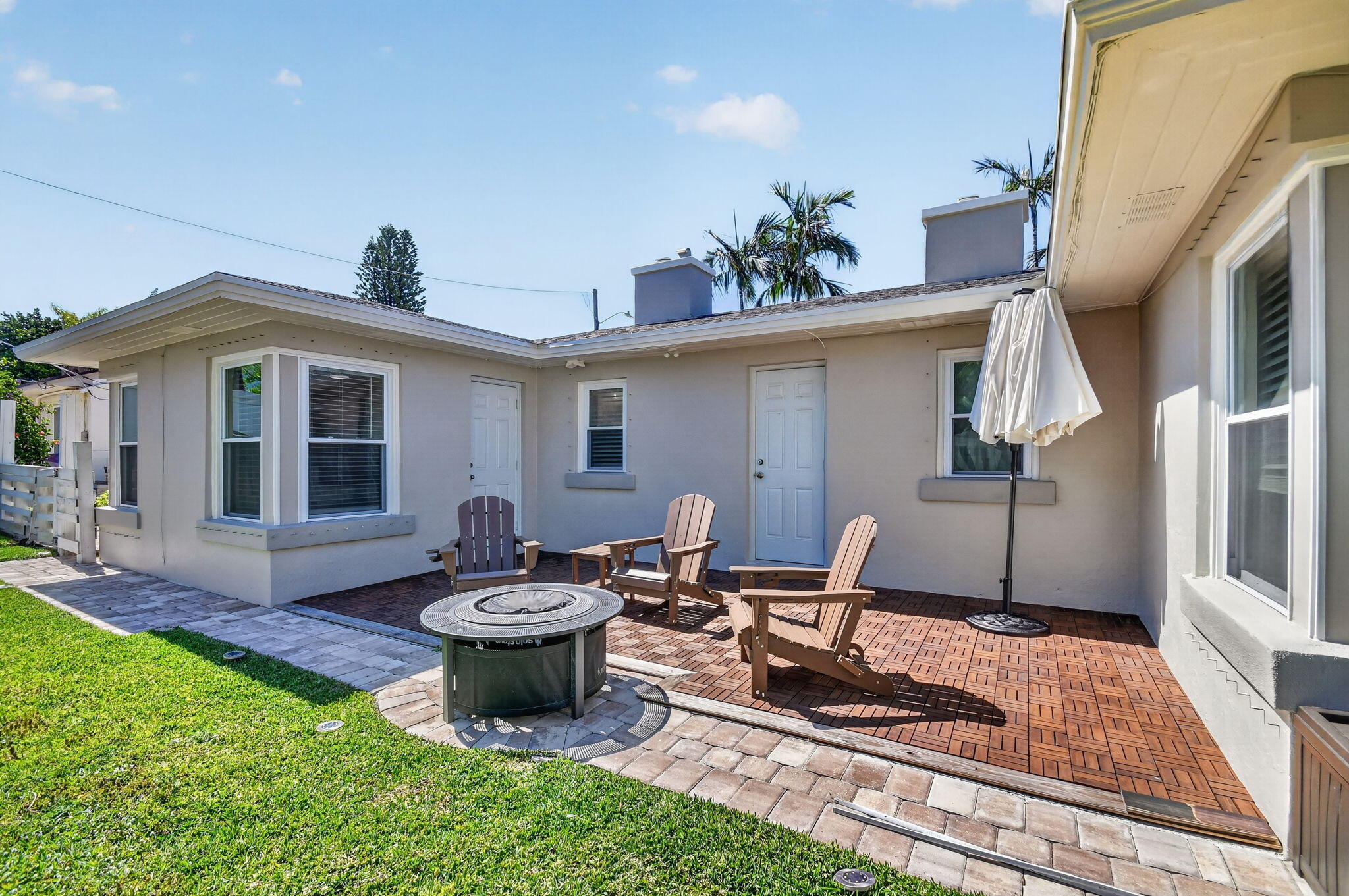 PALM BEACH SHORE ACRES - Residential Lease