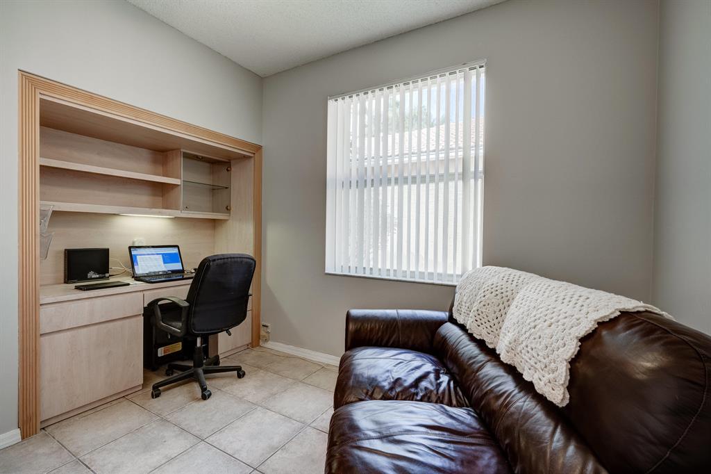 MADISON LAKES - Residential