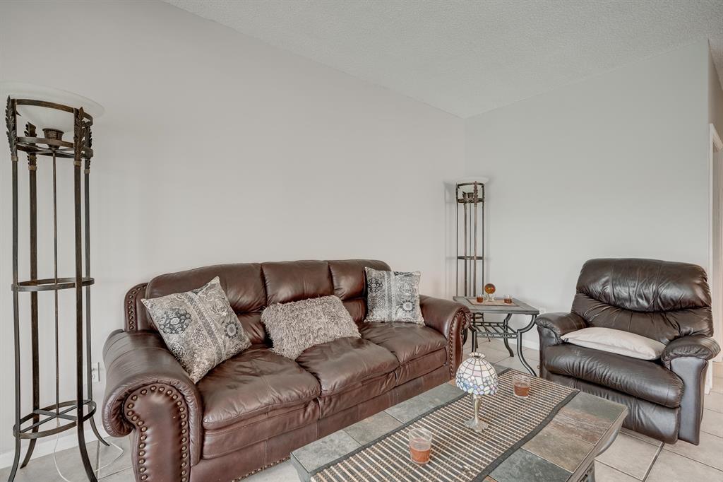 MADISON LAKES - Residential