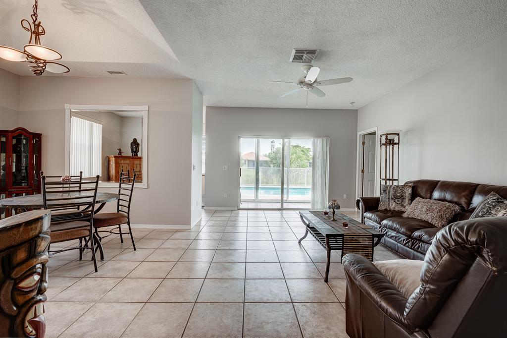 MADISON LAKES - Residential