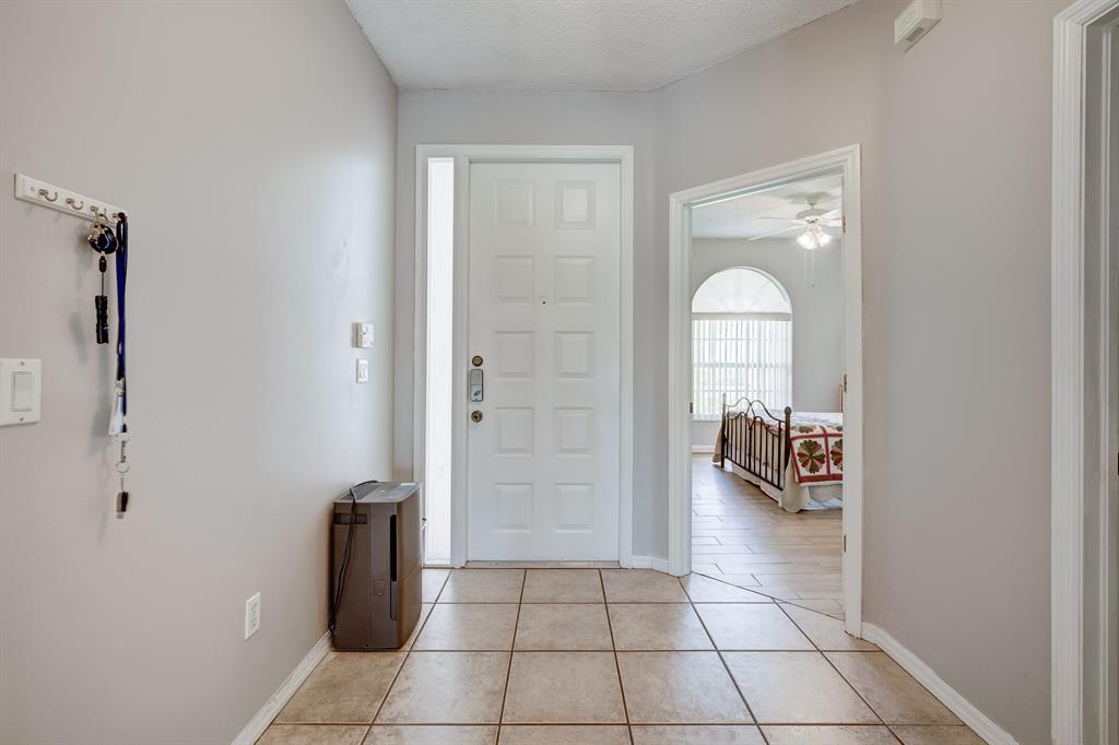 MADISON LAKES - Residential