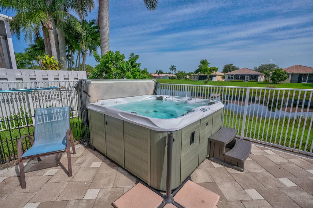 MADISON LAKES - Residential