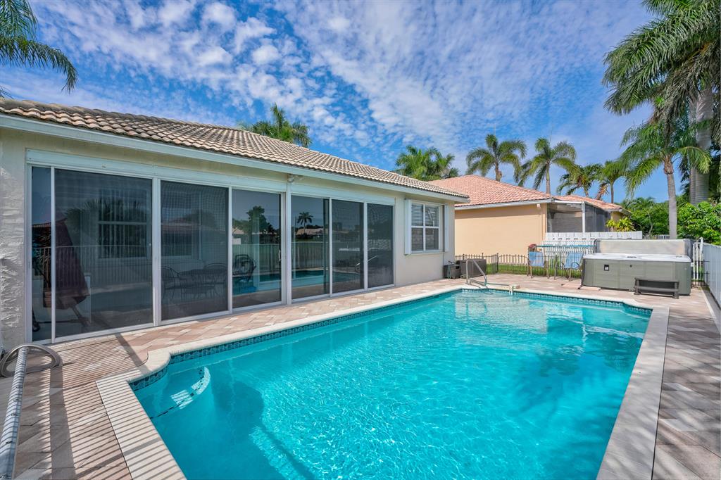 MADISON LAKES - Residential