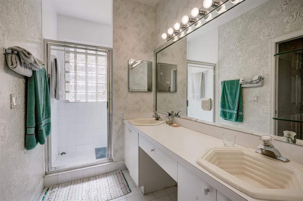 MADISON LAKES - Residential