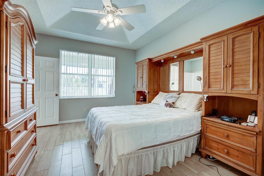 MADISON LAKES - Residential