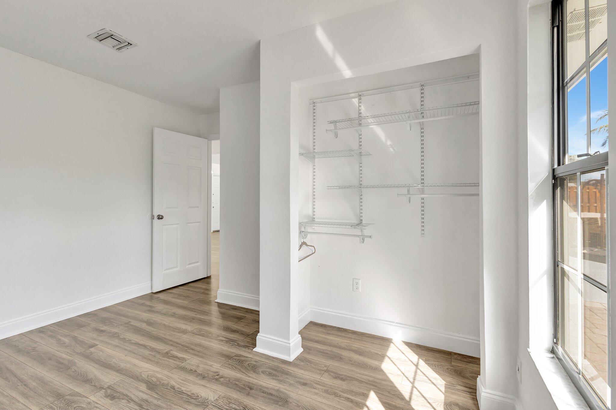 WOODSIDE 2 - Residential Lease