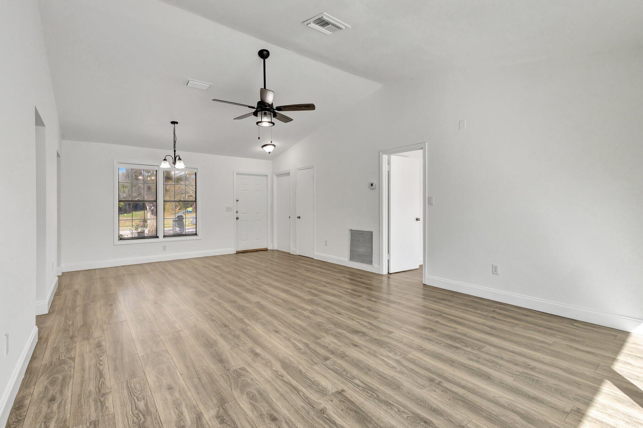 WOODSIDE 2 - Residential Lease