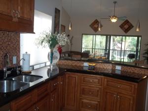 LEXINGTON CLUB VILLAS CON - Residential