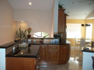 LEXINGTON CLUB VILLAS CON - Residential