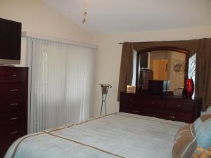 LEXINGTON CLUB VILLAS CON - Residential