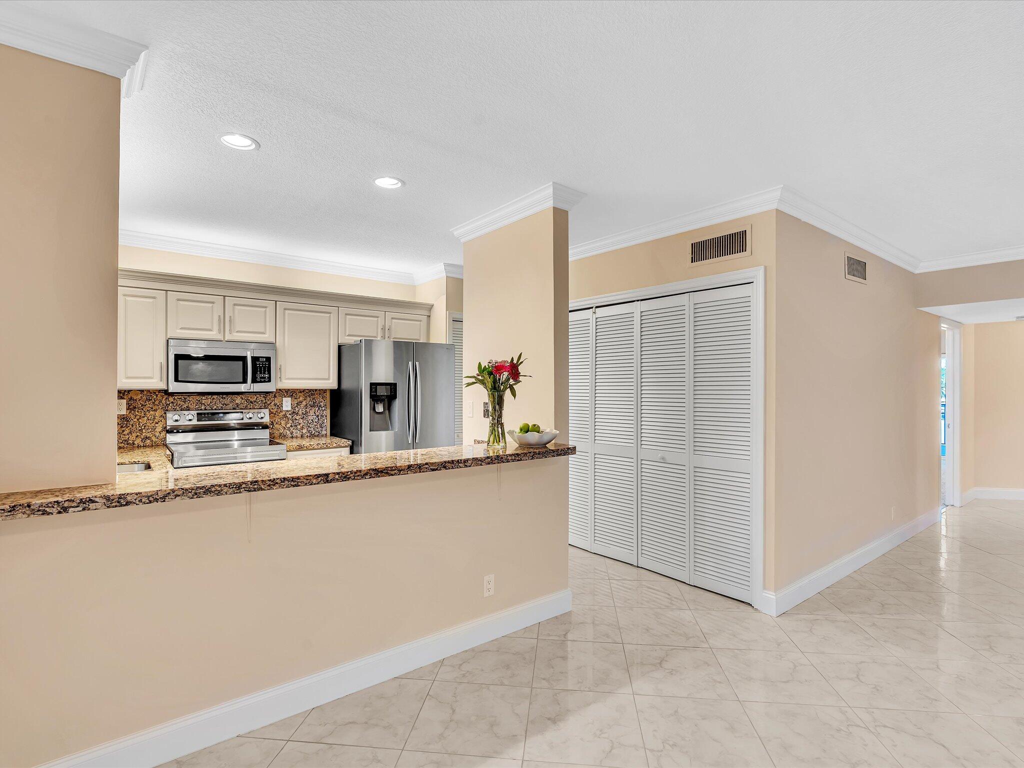 BEACH HOUSE VILLAGE CONDO - Residential Lease