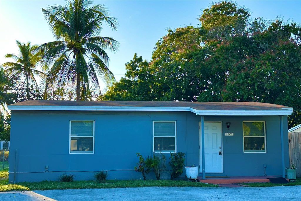 Photo of 1425 NW 5th Avenue, Fort Lauderdale, FL 33311 (MLS # F10485070)