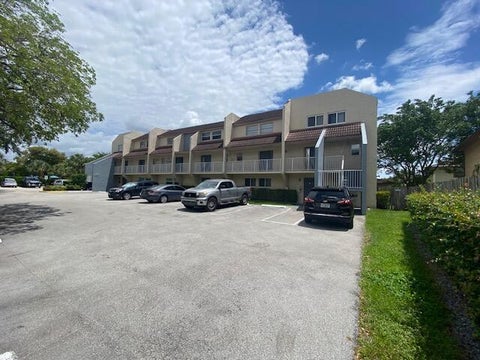 Tiny photo for 3751 NW 115th Avenue #4-3, Coral Springs, FL 33065 (MLS # B26020595)