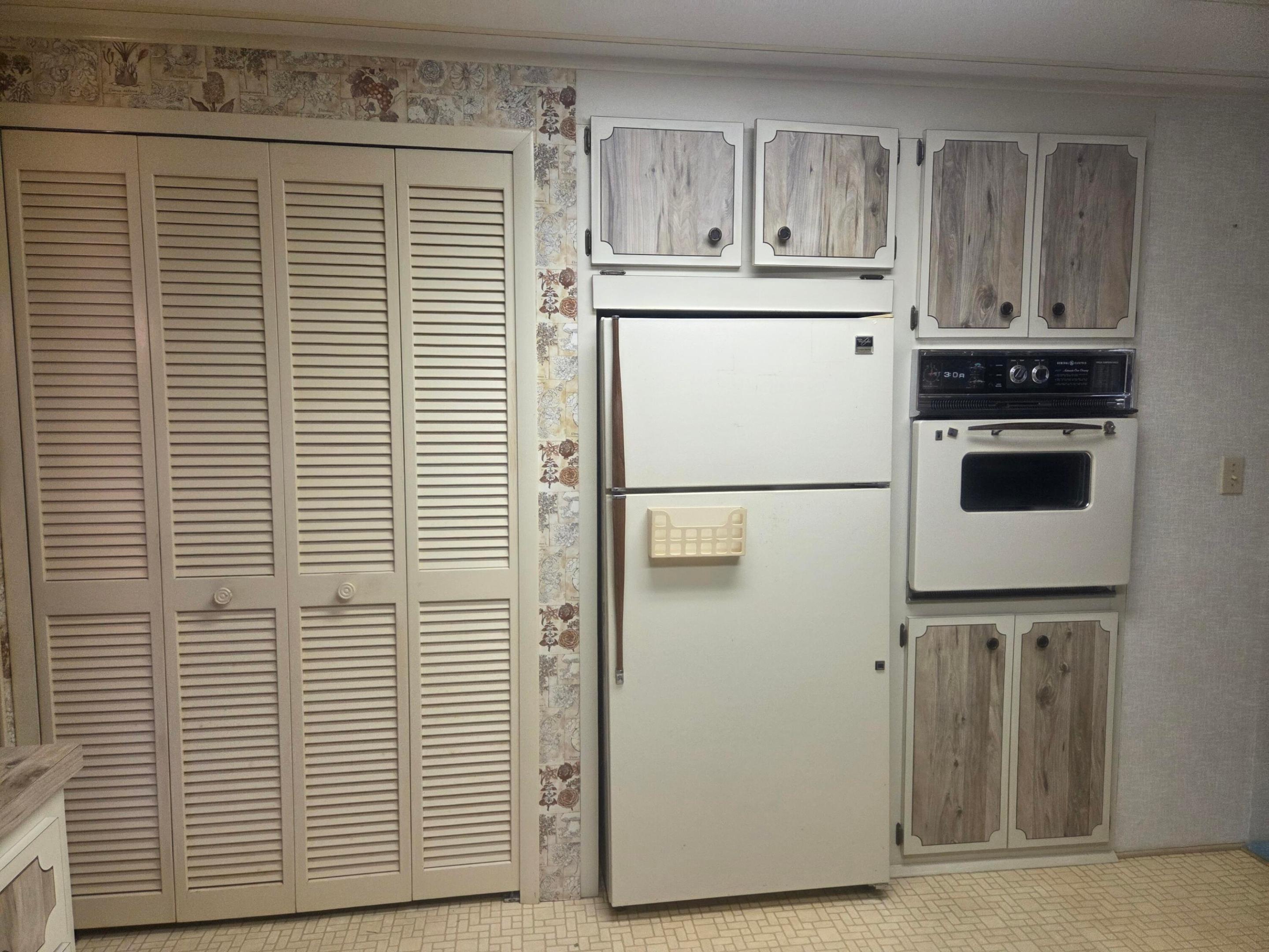 RIDGEWAY - Residential