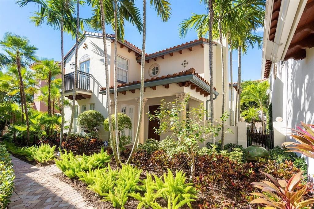 Photo of 1626 Estuary Way, Delray Beach, FL 33483 (MLS # R10969925)