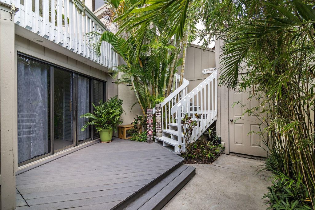 Photo of 1605 S Us Highway 1 #8g, Jupiter, FL 33477 (MLS # R11161460)