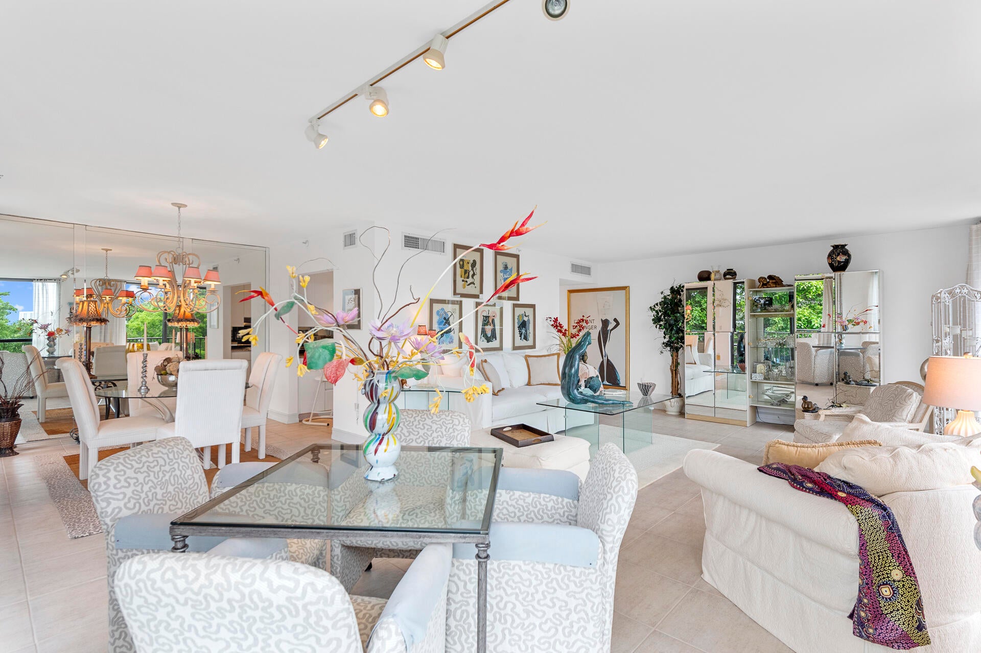 Properties | Stephanie Kaufman 859 Jeffery Street 401