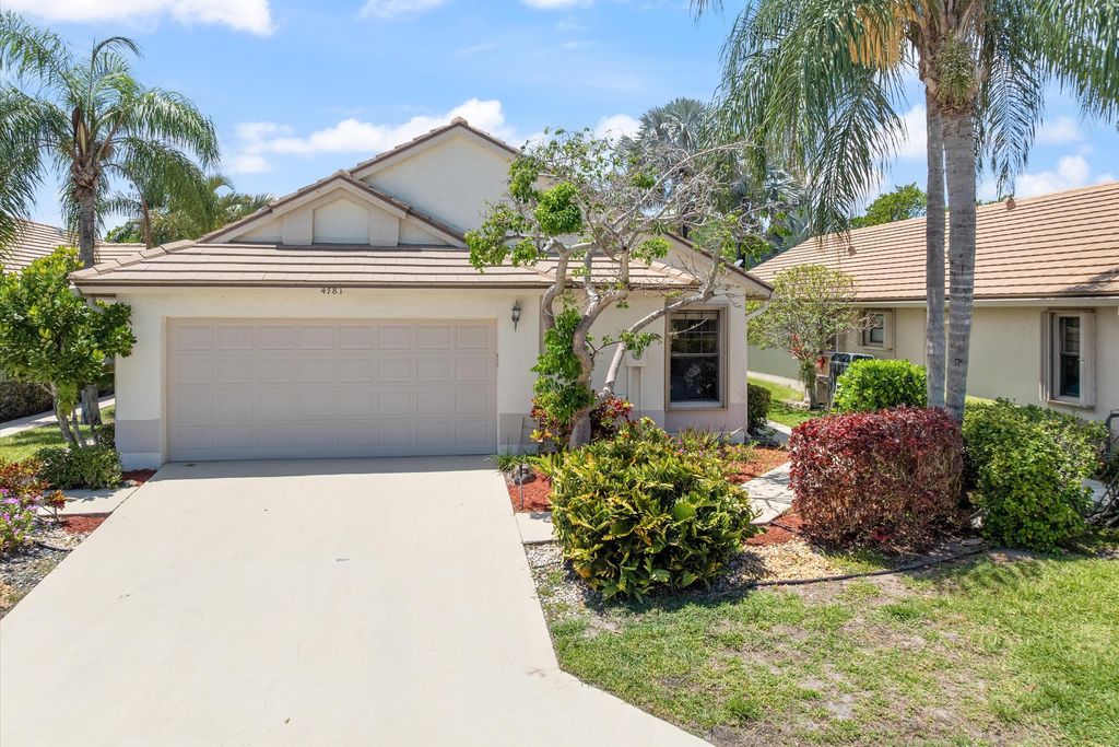 Photo of 4781 Brighton Lakes Boulevard, Boynton Beach, FL 33436 (MLS # B26020235)