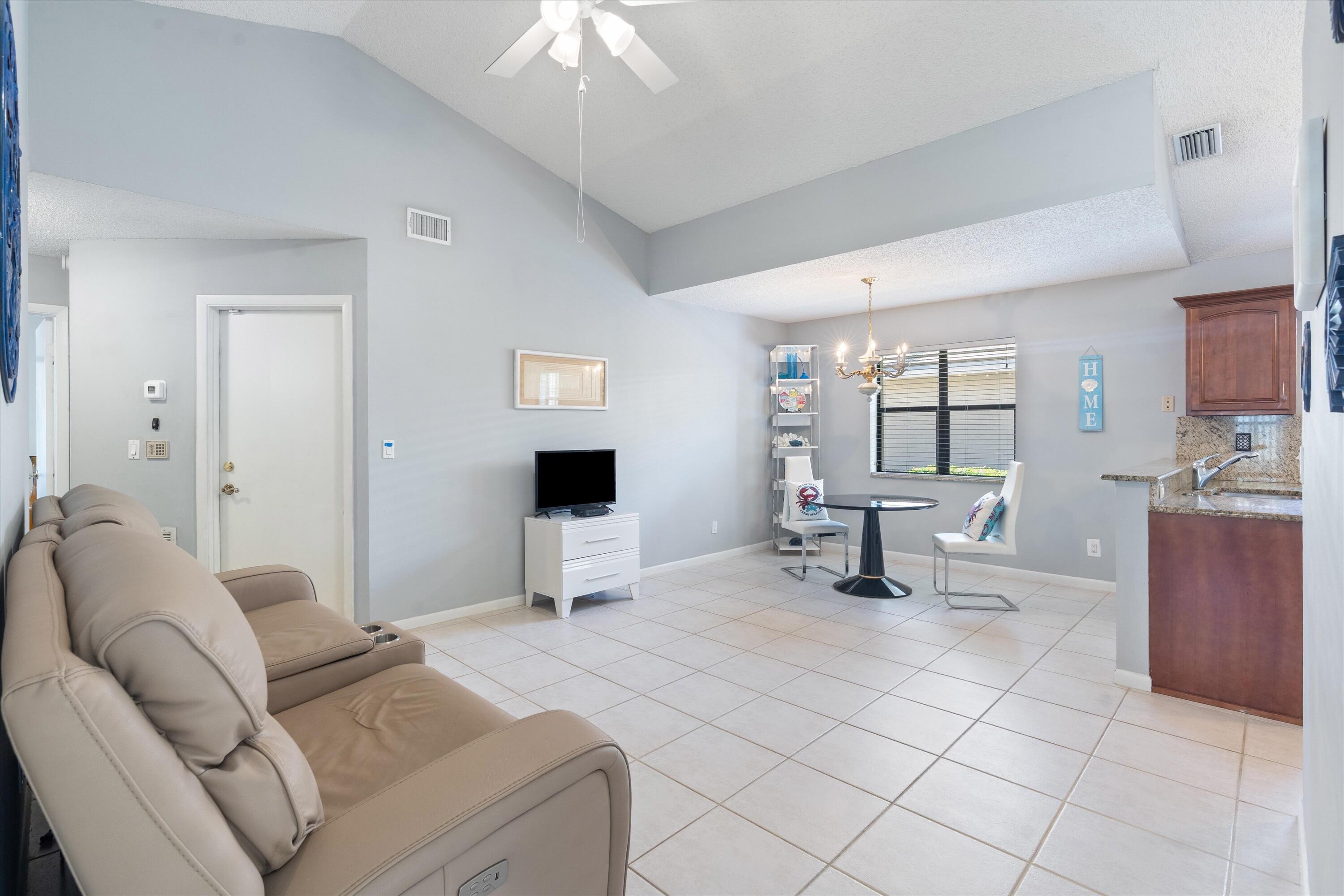 BRIGHTON LAKES - Residential