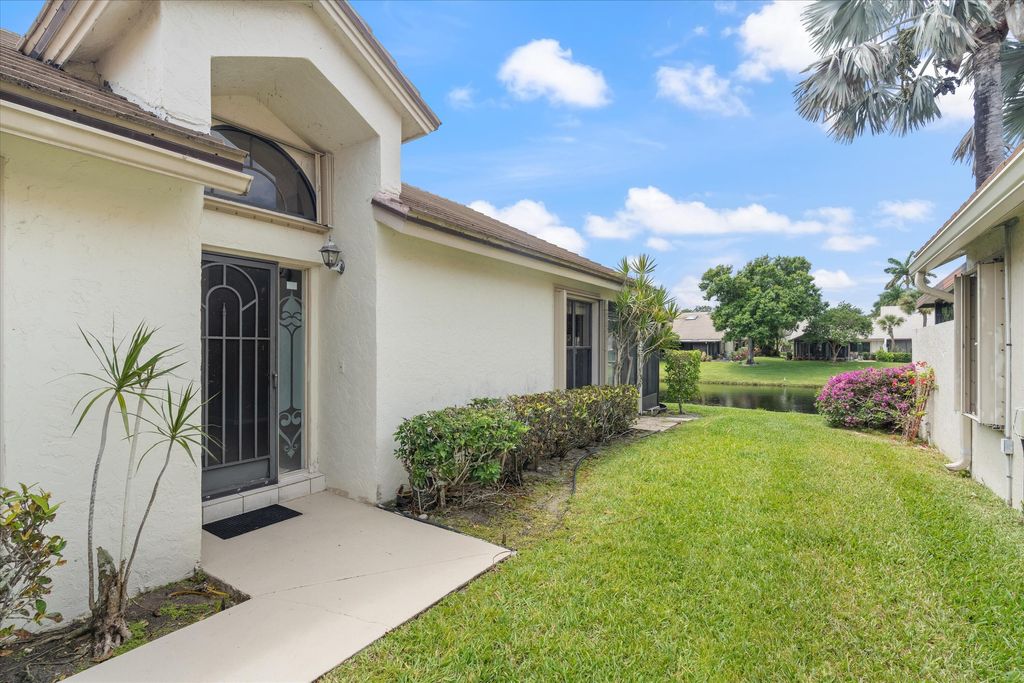 Photo of 4781 Brighton Lakes Boulevard, Boynton Beach, FL 33436 (MLS # B26020235)