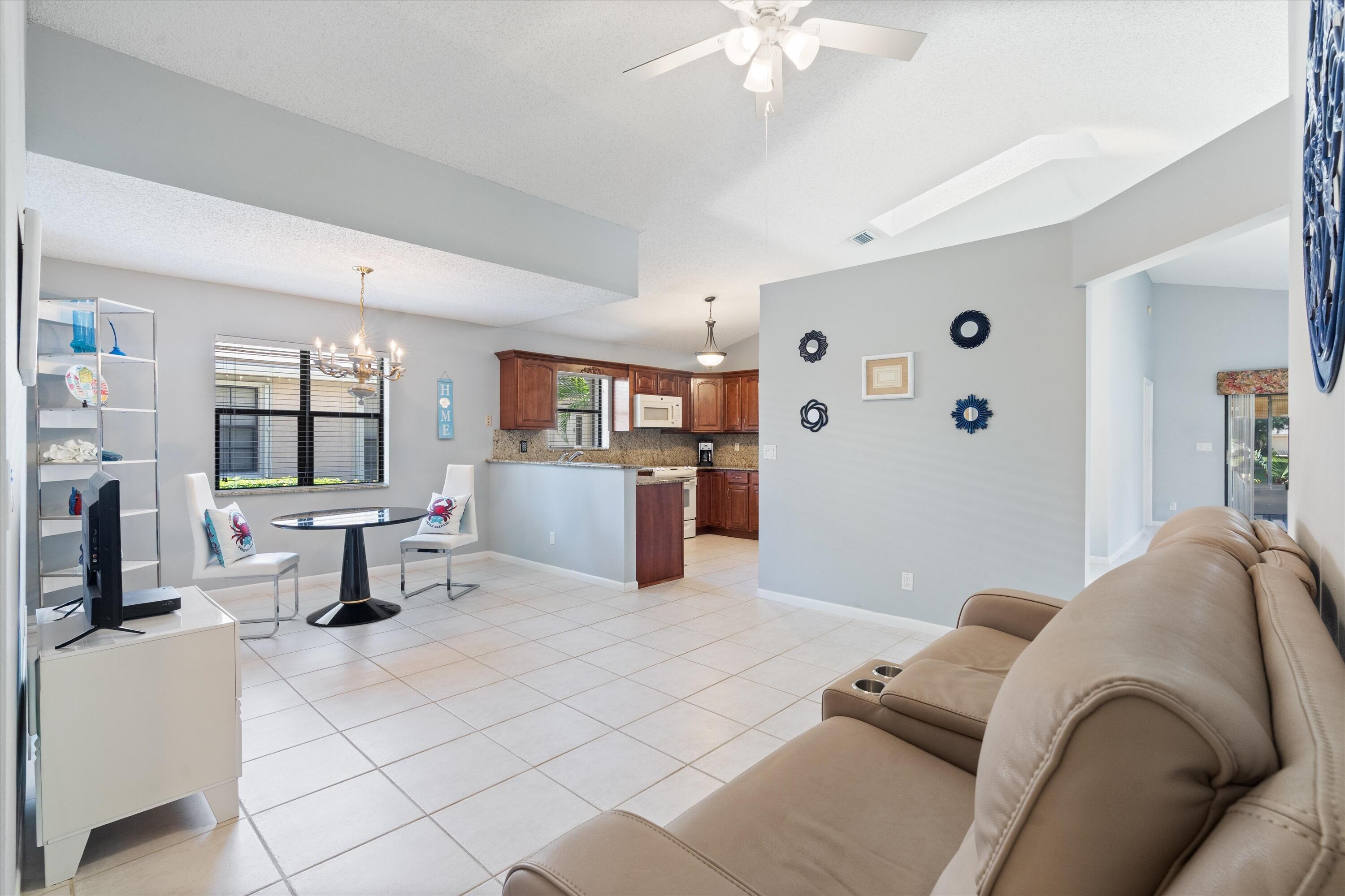 BRIGHTON LAKES - Residential