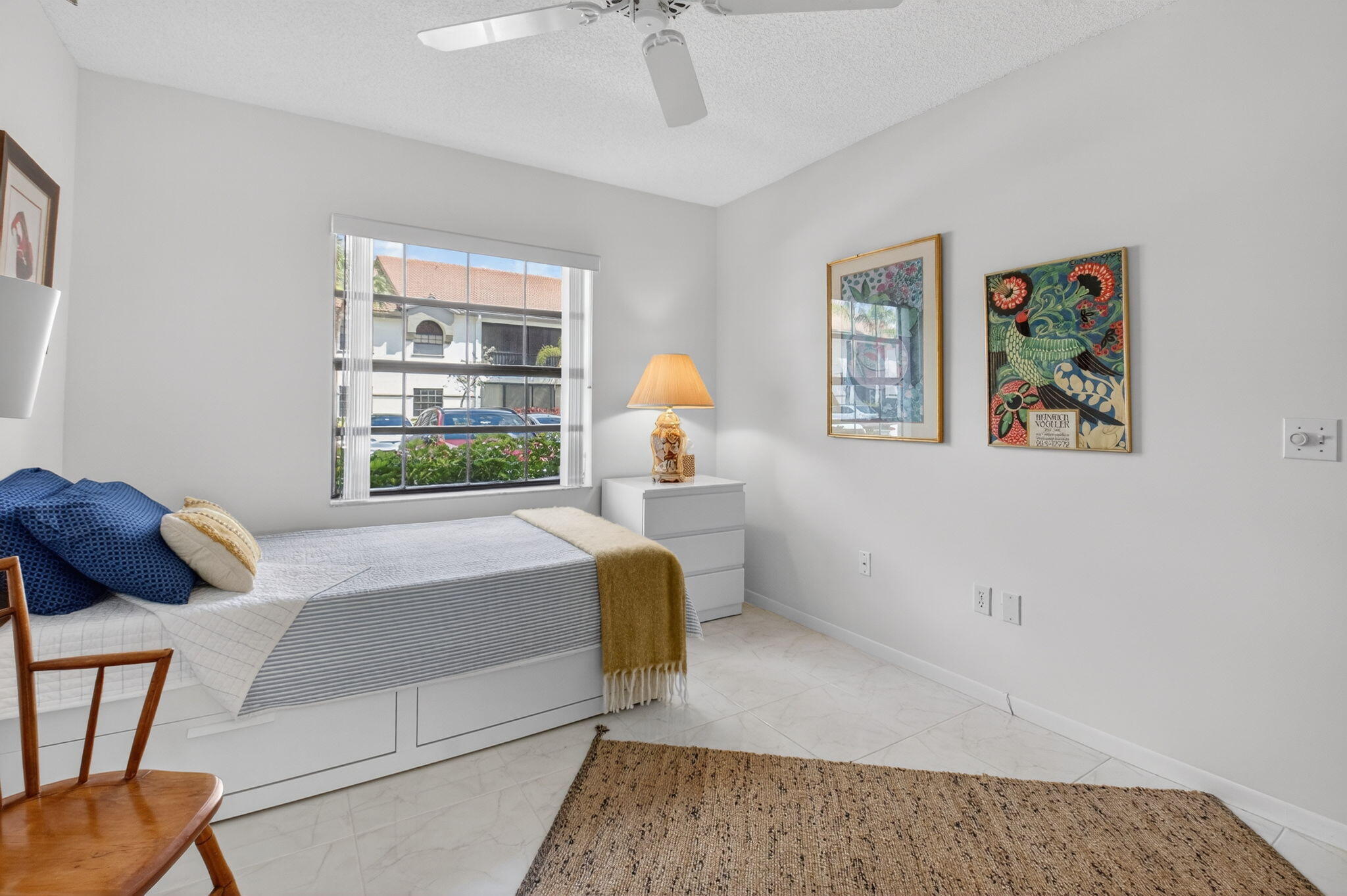 PLATINA / CARRARA VILLAGE CONDO - Residential