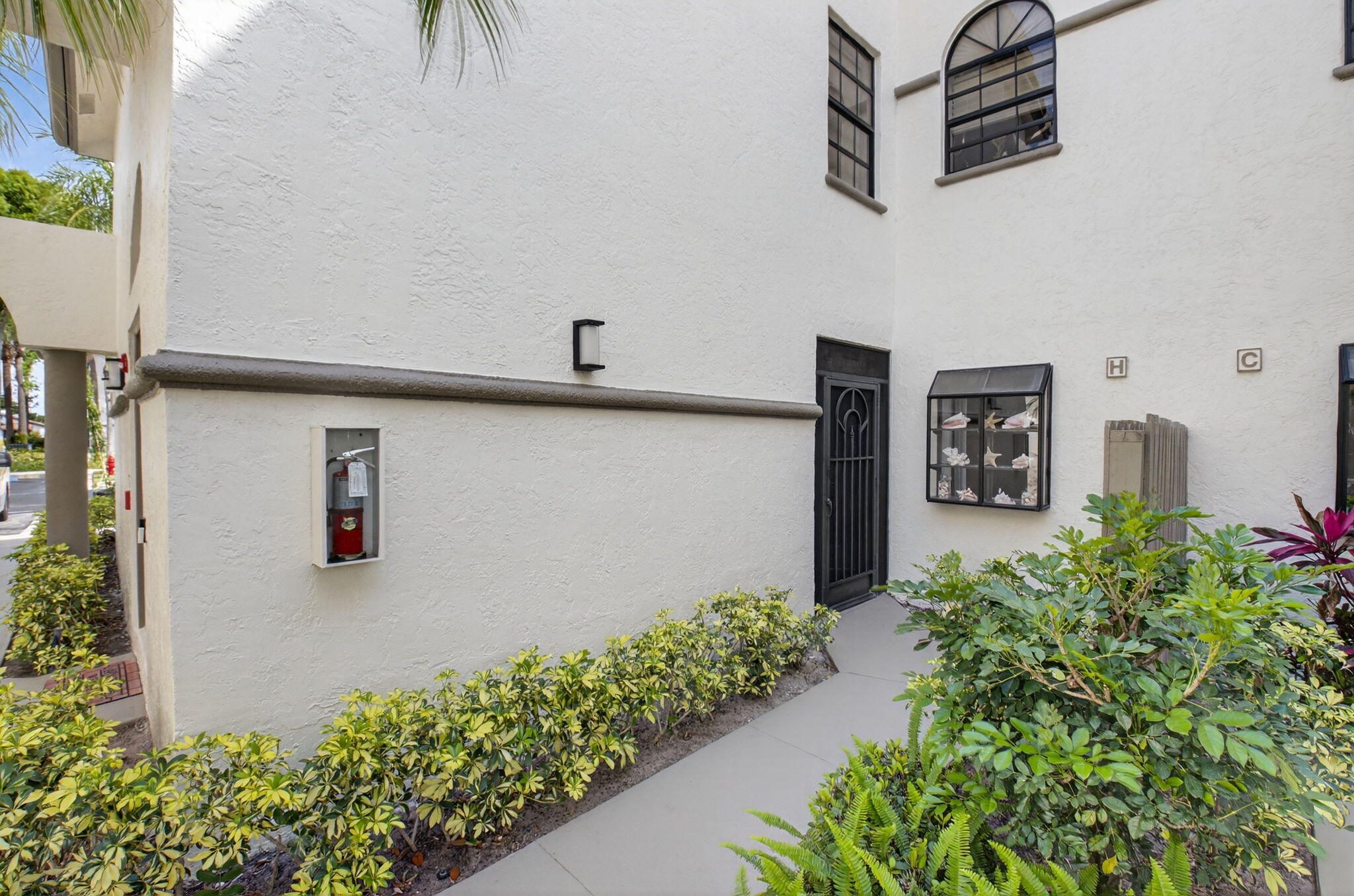 PLATINA / CARRARA VILLAGE CONDO - Residential