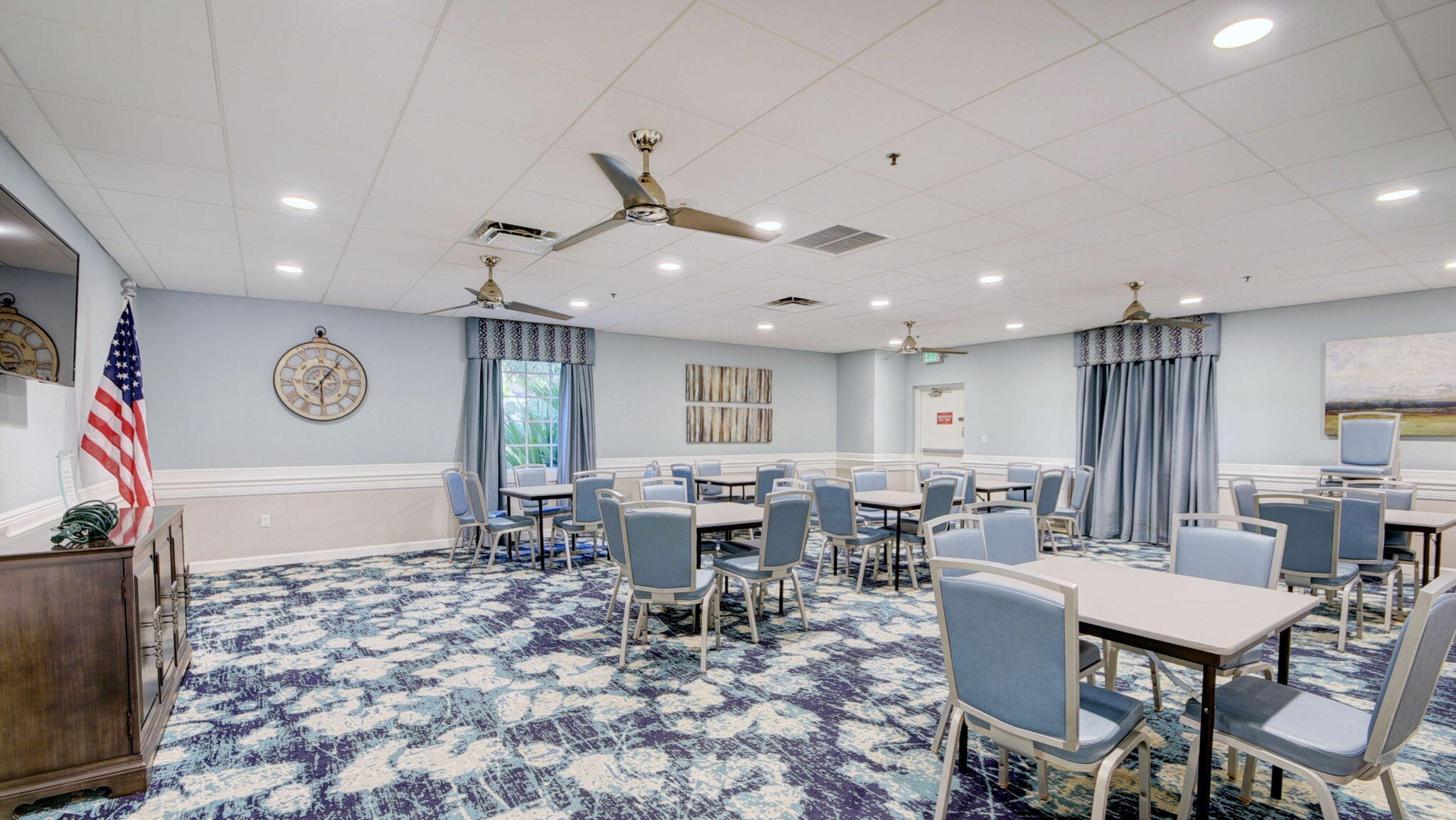 PLATINA / CARRARA VILLAGE CONDO - Residential