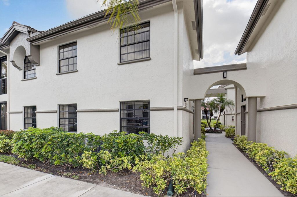 Photo of 5226 Europa Drive #H, Boynton Beach, FL 33437 (MLS # B26008226)