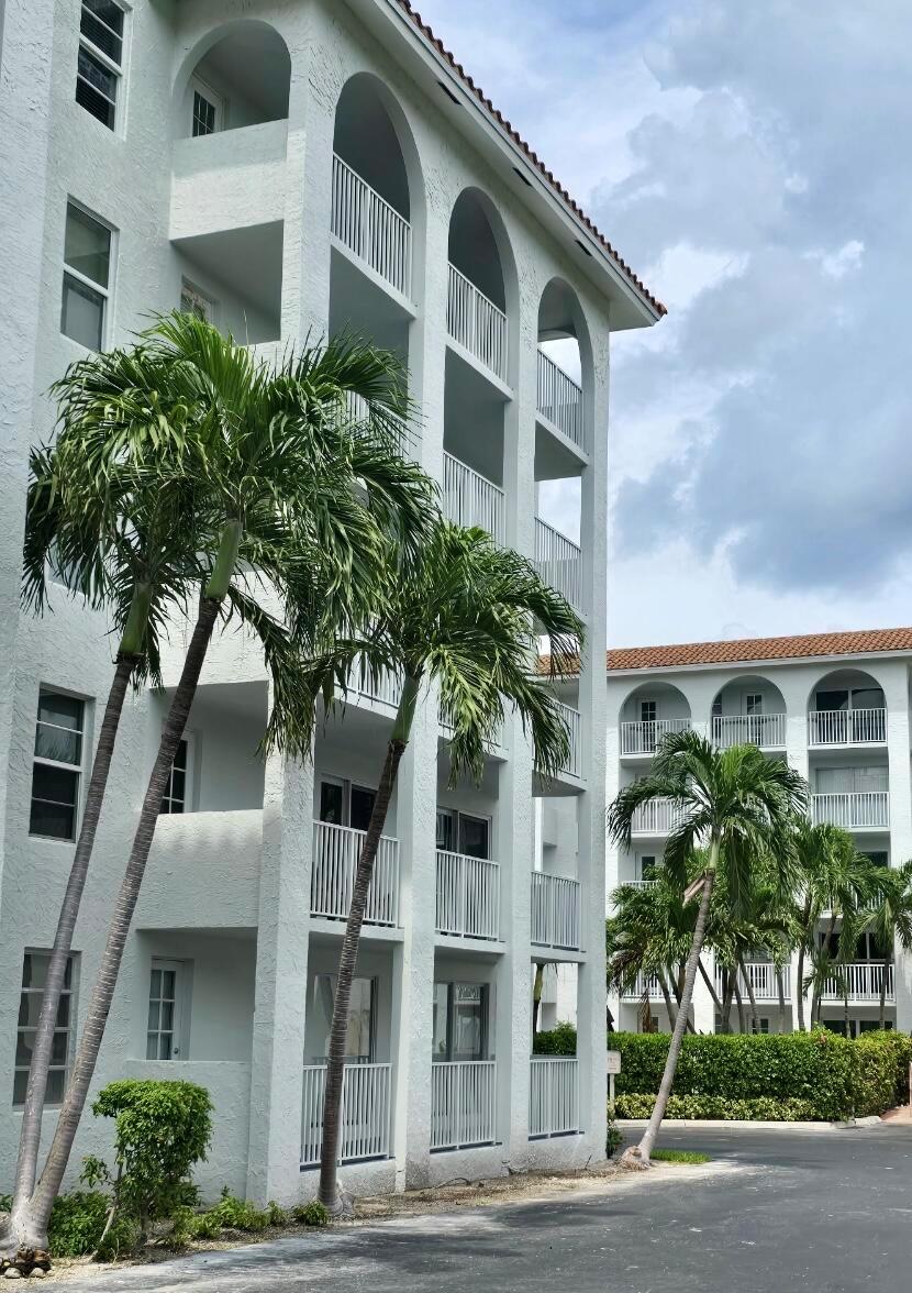 1111 S Ocean Boulevard E 315