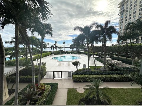 1801 S Flagler Drive 211 West Palm Beach FL 33401