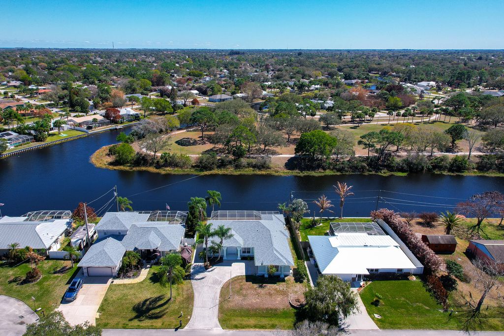 Photo of 419 Ponoka Street, Sebastian, FL 32958 (MLS # R11166815)