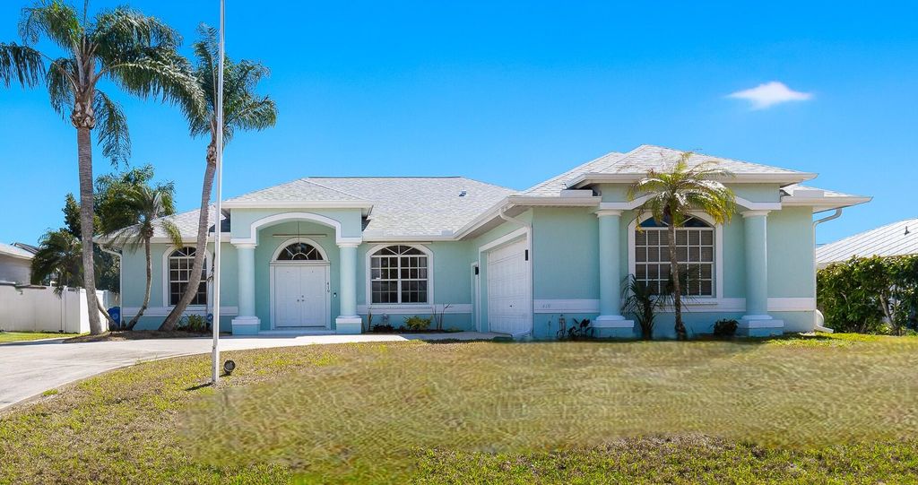 Photo of 419 Ponoka Street, Sebastian, FL 32958 (MLS # R11166815)