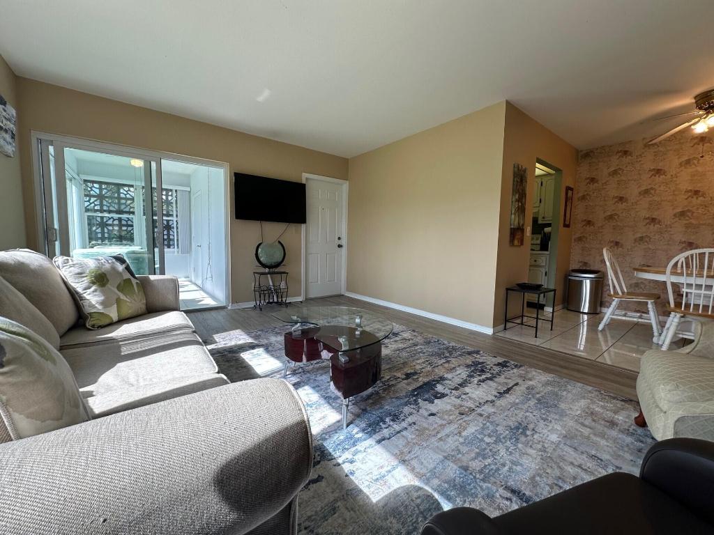 HIGH POINT WEST CONDO - Residential Lease