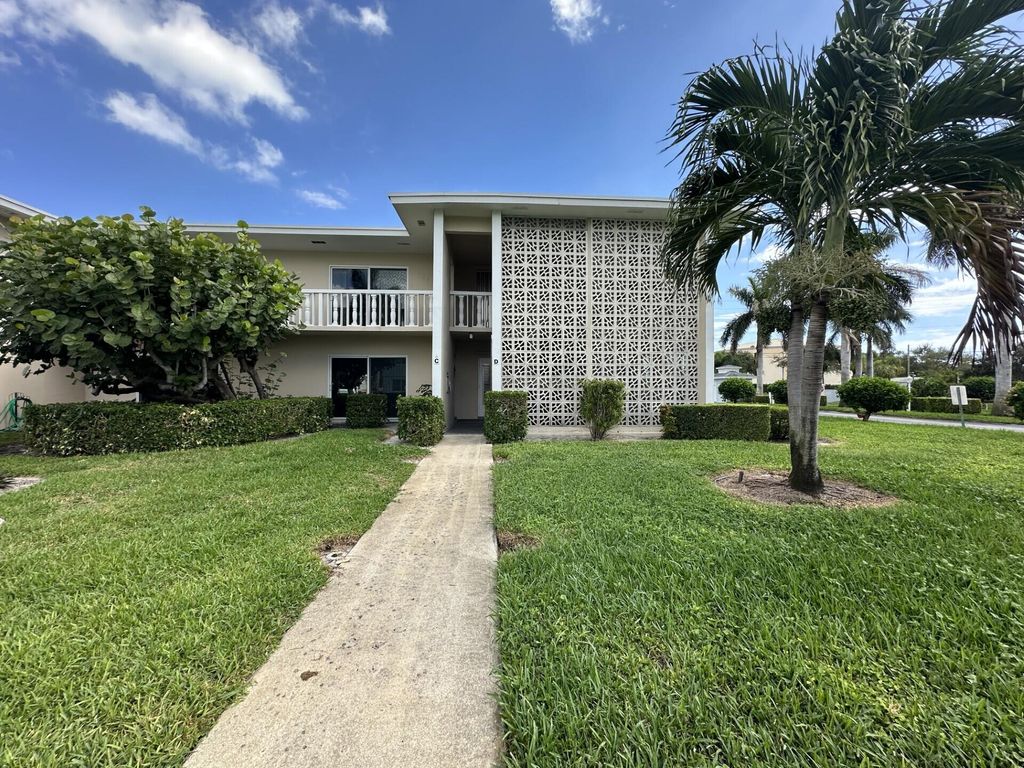 Photo of 95 North Boulevard #1d, Boynton Beach, FL 33435 (MLS # R11138997)