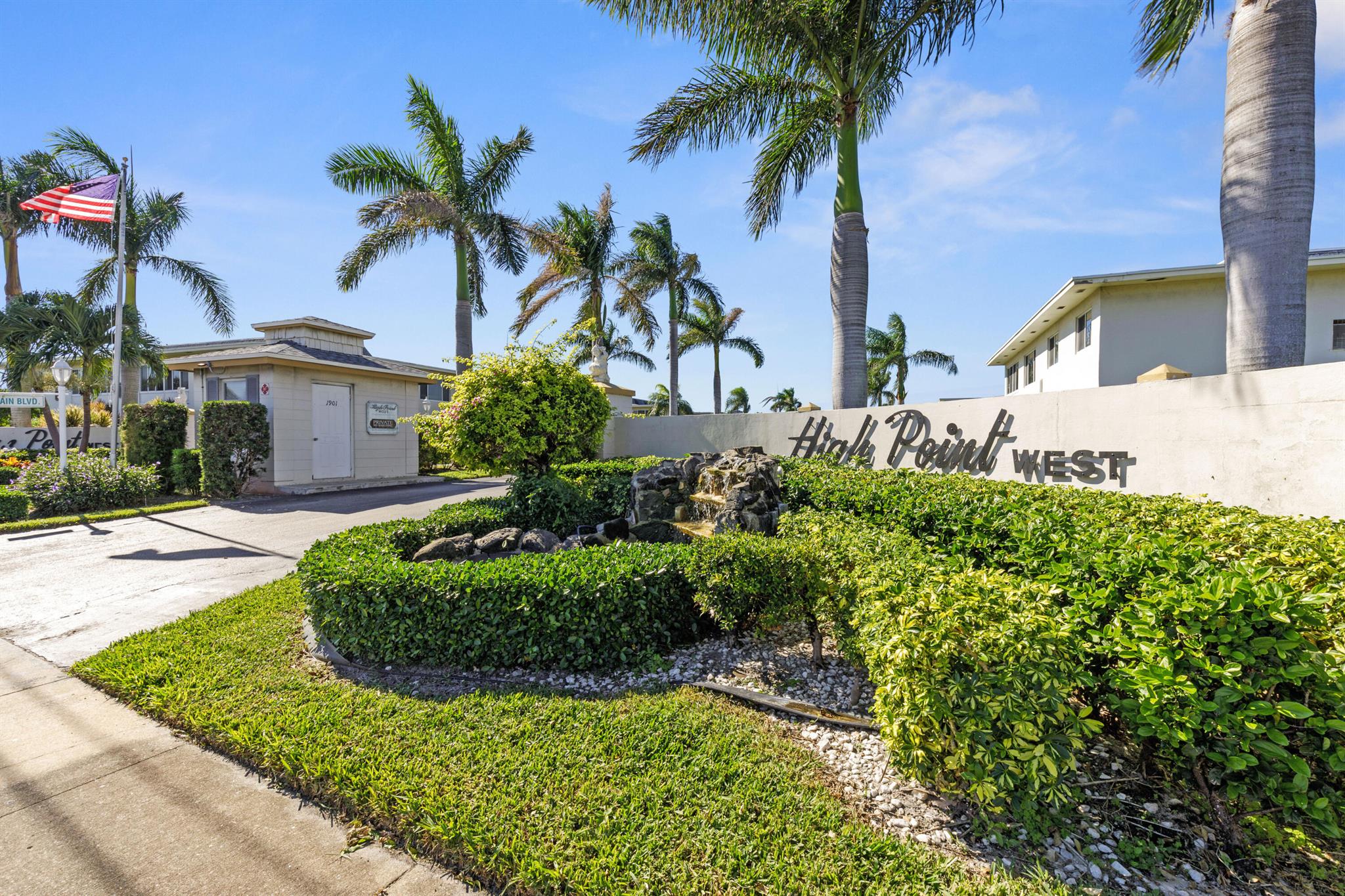 HIGH POINT WEST CONDO - Residential Lease