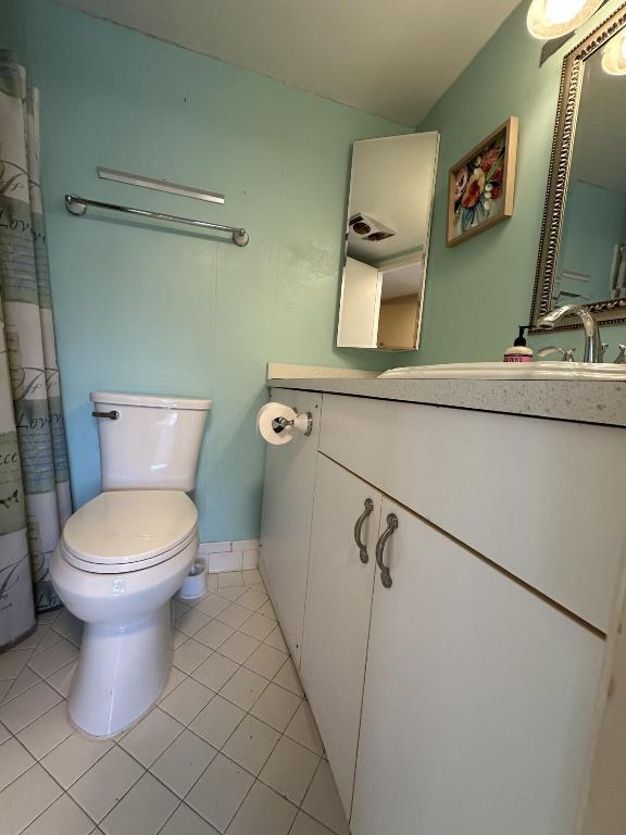 HIGH POINT WEST CONDO - Residential Lease