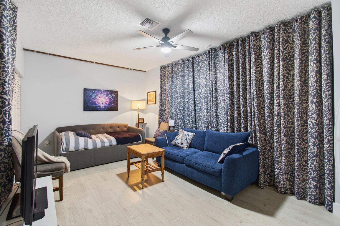 Boca Springs - Residential