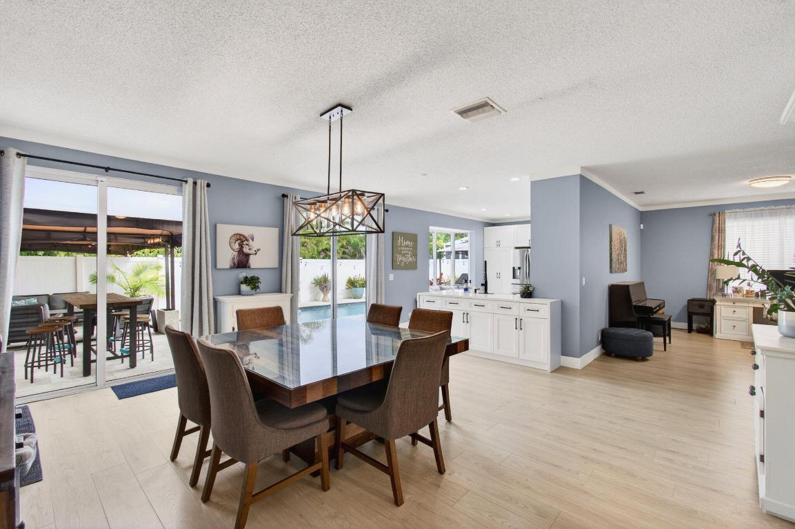 Boca Springs - Residential