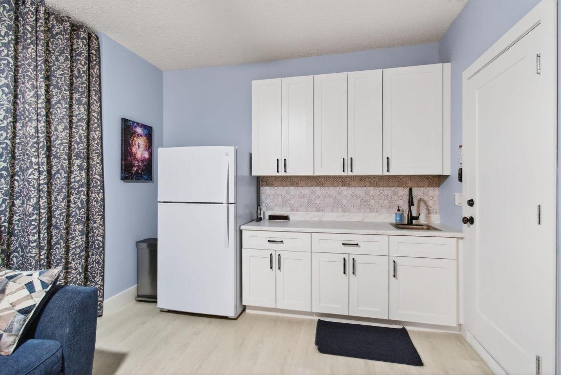 Boca Springs - Residential