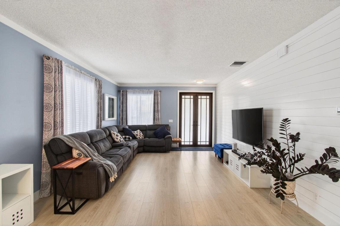 Boca Springs - Residential