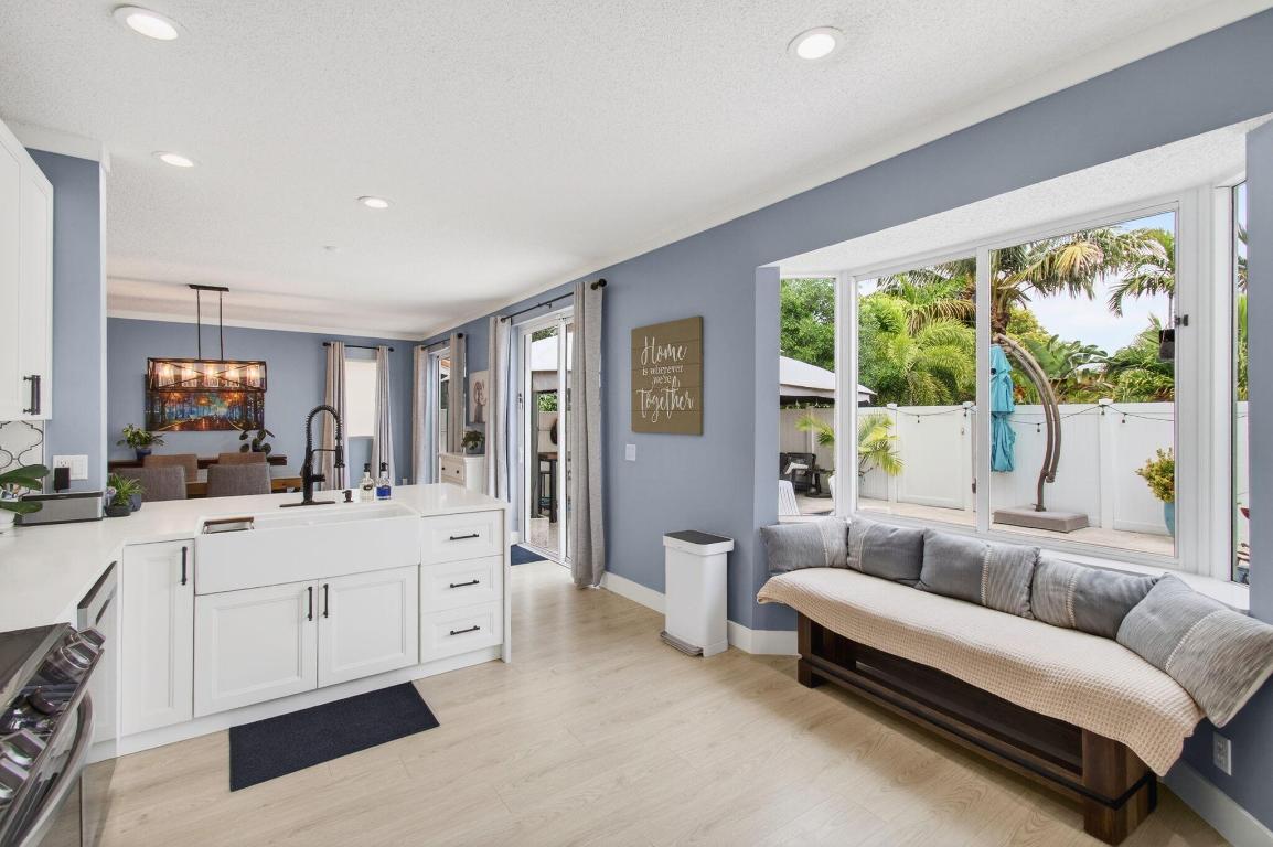 Boca Springs - Residential