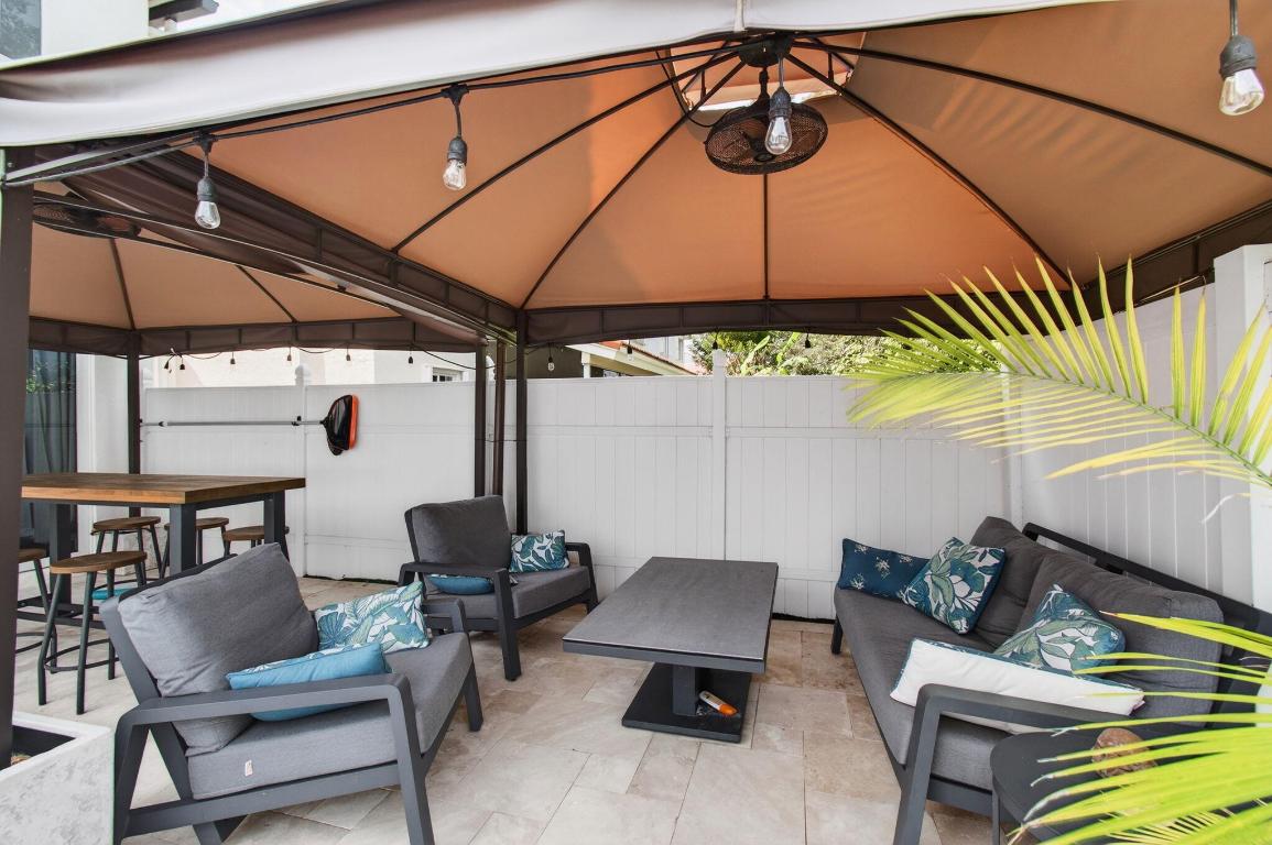 Boca Springs - Residential