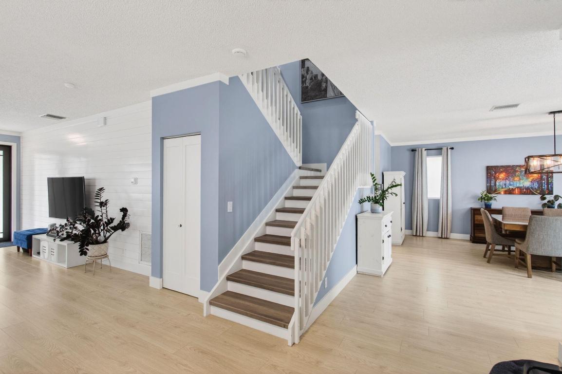 Boca Springs - Residential