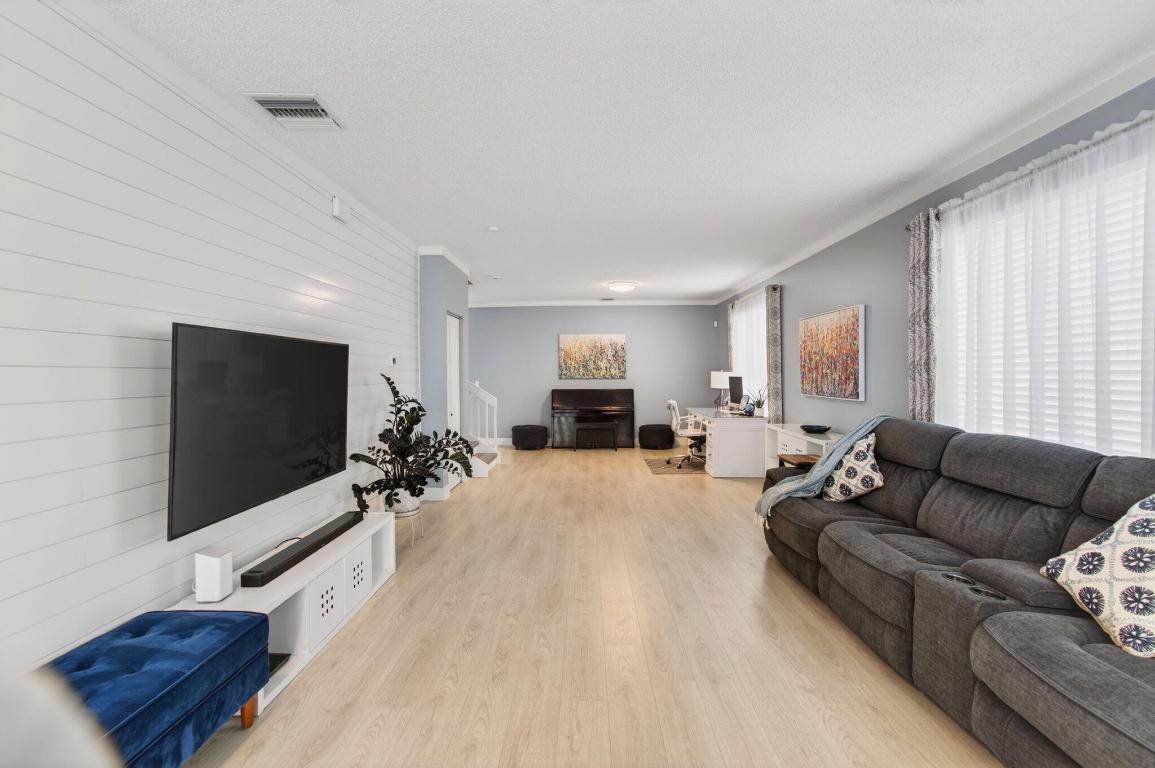 Boca Springs - Residential